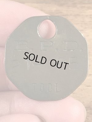 アンティークの真鍮製のビンテージツールタグ