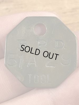 B.P.D.“51A 29”のツールのビンテージ真鍮タグ