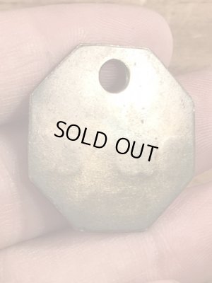 B.P.D.“21B 52”と書かれたツールに付いていたヴィンテージブラスタグ