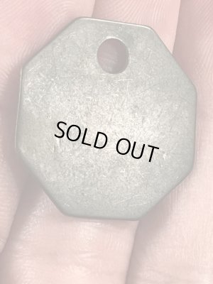 B.P.D.“21-16”と書かれたツールに付いていたヴィンテージブラスタグ