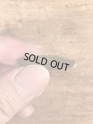 B.P.D.“21-16”と書かれたツールに付いていたヴィンテージブラスタグ