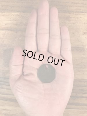 アンティークの真鍮製のビンテージツールタグ