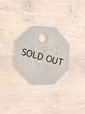 B.P.D.“21-42”と書かれたツールに付いていたヴィンテージブラスタグ