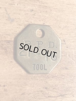 B.P.D.“21-16”のツールのビンテージ真鍮タグ