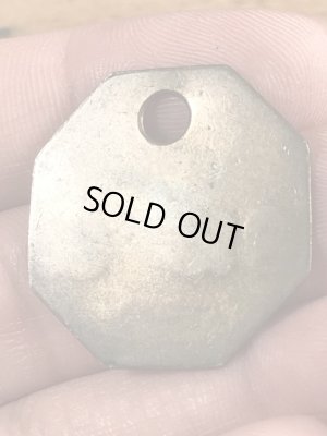 アンティークの真鍮製のビンテージツールタグ