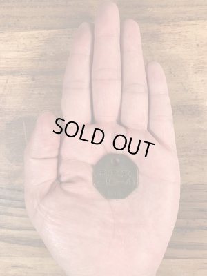 B.P.D.“21C-41”のツールのビンテージ真鍮タグ