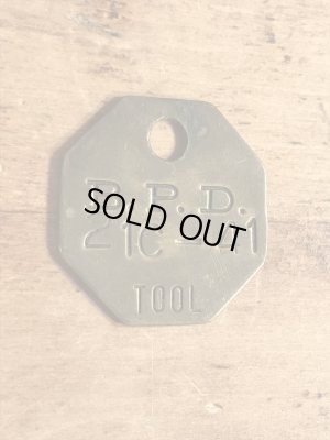 B.P.D.“21C-41”のツールのビンテージ真鍮タグ