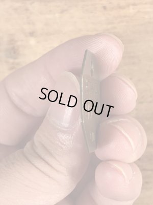 アンティークの真鍮製のビンテージツールタグ