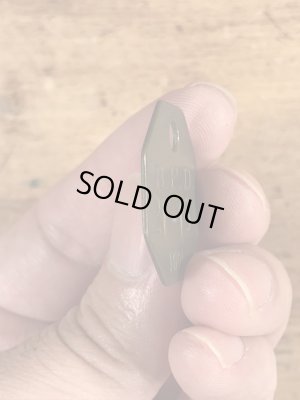 B.P.D.“21-16”のツールのビンテージ真鍮タグ