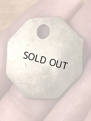 B.P.D.“21-16”と書かれたツールに付いていたヴィンテージブラスタグ