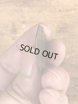 アンティークの真鍮製のビンテージツールタグ