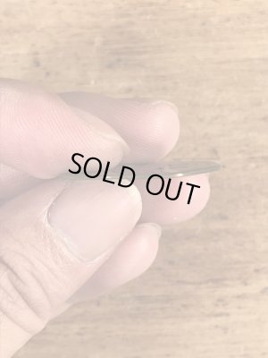 B.P.D.“21-16”と書かれたツールに付いていたヴィンテージブラスタグ