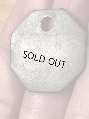 B.P.D.“21-16”のツールのビンテージ真鍮タグ