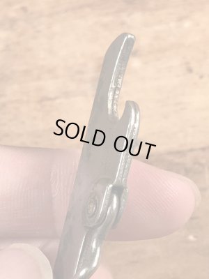 企業物の折り畳みのコークスクリューが付いたビンテージ栓抜き