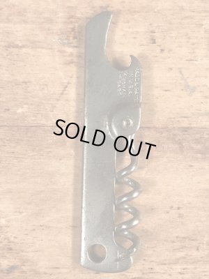 ホテルの企業物のコークスクリューが付いたヴィンテージボトルオープナー