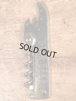 スタービールの折り畳みのコークスクリューが付いたビンテージ栓抜き