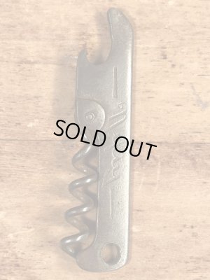 企業物の折り畳みのコークスクリューが付いたビンテージ栓抜き