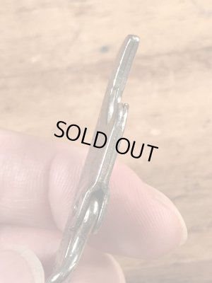 ウイスキーの折り畳みのコークスクリューが付いたビンテージ栓抜き