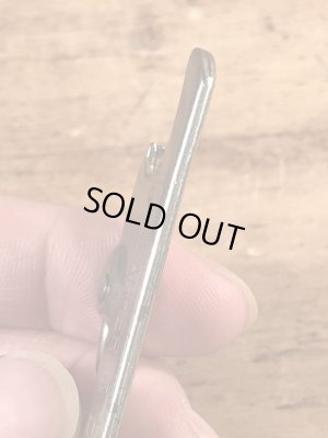 ウイスキーの折り畳みのコークスクリューが付いたビンテージ栓抜き