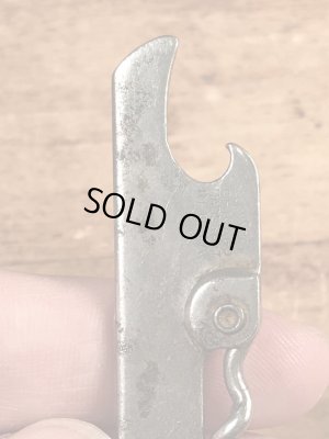 企業物の折り畳みのコークスクリューが付いたビンテージ栓抜き