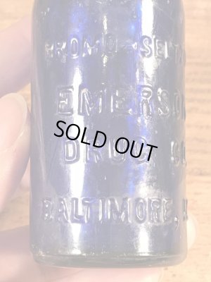 Emerson Drug Co.のBromo-Seltzerのビンテージブルーボトル