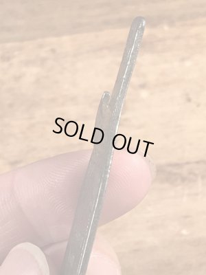 Calvert Ginのボトル型のヴィンテージボトルオープナー