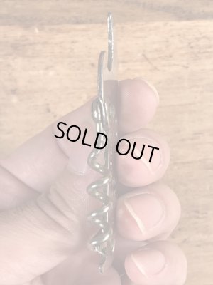 スタービールの折り畳みのコークスクリューが付いたビンテージ栓抜き