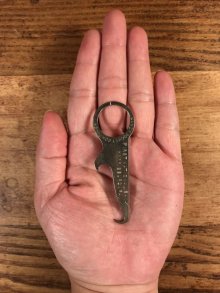 他の写真2: First National Bank Harrisburg, PA. Bottle Opener　企業物　ビンテージ　ボトルオープナー　ボタンフック　1900年代〜