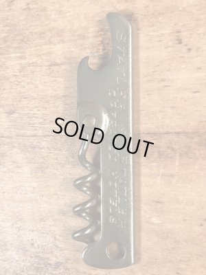 ホテルの企業物のコークスクリューが付いたビンテージ栓抜き