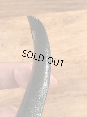 モンゴメリーワードの黒ラッカーのビンテージ靴ベラ