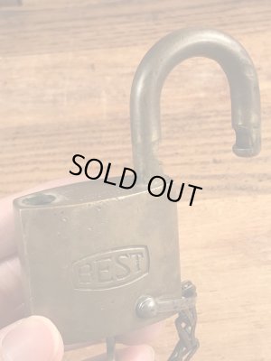 Best社のスタンダードオイルカンパニーのビンテージ南京錠