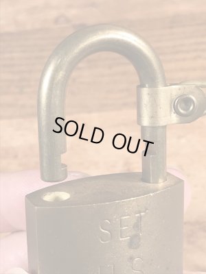 Set U.S.のミリタリー物のビンテージ南京錠