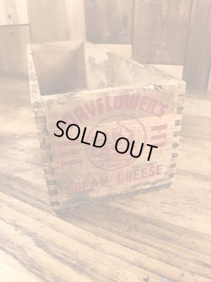 Mayflower'sのクリームチーズが入っていたビンテージ木箱