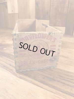 Mayflower'sのクリームチーズが入っていたビンテージ木箱