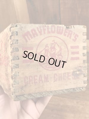 Mayflower'sの木製のヴィンテージチーズボックス