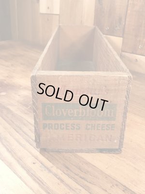 Cloverbloom社製のチーズが入っていたビンテージ木箱