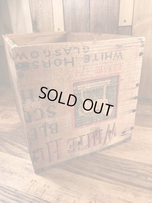 White Horse Cellerのスコッチウイスキーのビンテージ木箱