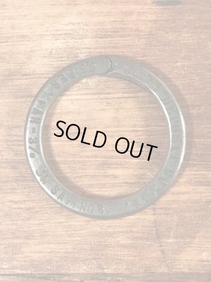 アドバタイジング物のノベルティのヴィンテージキーリング