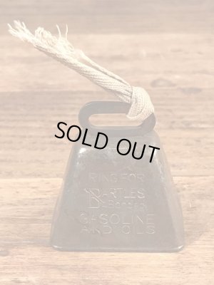 オイル会社のアドバタイジング物のヴィンテージブラスベル