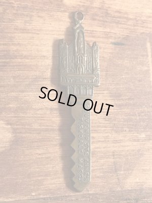 セントアンズ教会のスーベニア物のビンテージの鍵