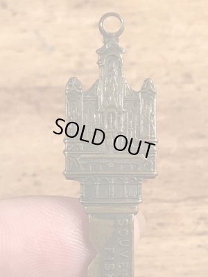 セントアンズ教会のスーベニア物のビンテージの鍵