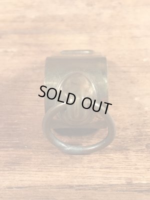 真鍮製のミリタリー物のヴィンテージホイッスル