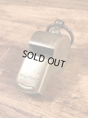 ミリタリー物の真鍮製のヴィンテージホイッスル