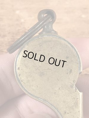 ミリタリー物のブラス製のビンテージの笛