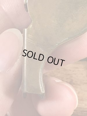 ミリタリー物のブラス製のビンテージ呼び笛