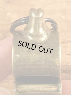 The Acme Thundererの真鍮製のビンテージの笛