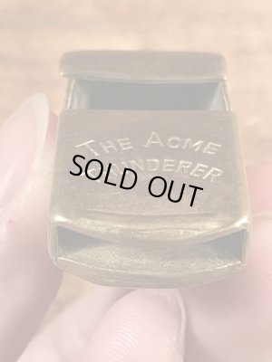 The Acme Thundererの真鍮製のビンテージの笛