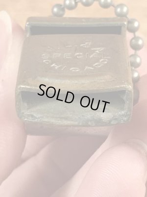 V.L.& A.Special Chicagoのボールチェーンが付いたヴィンテージホイッスル