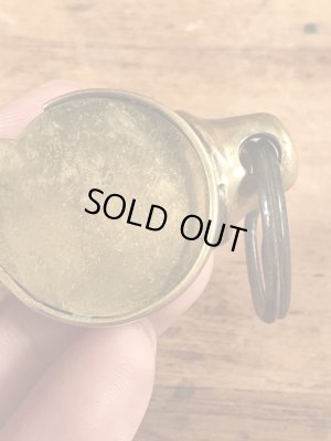 The Acme Thundererの真鍮製のビンテージの笛