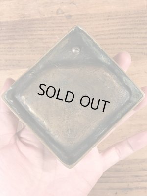 ブラス製のしょんべん小僧のヴィンテージアシュトレイ
